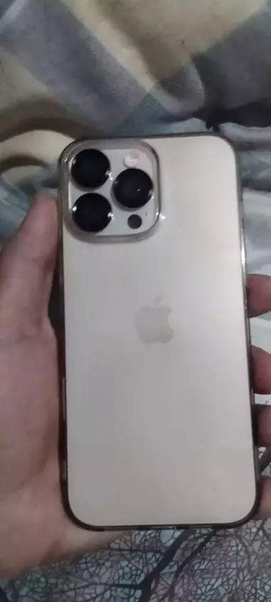 iPhone 16 Pro Max holati yangi 2 oy ishlatilgan 100%