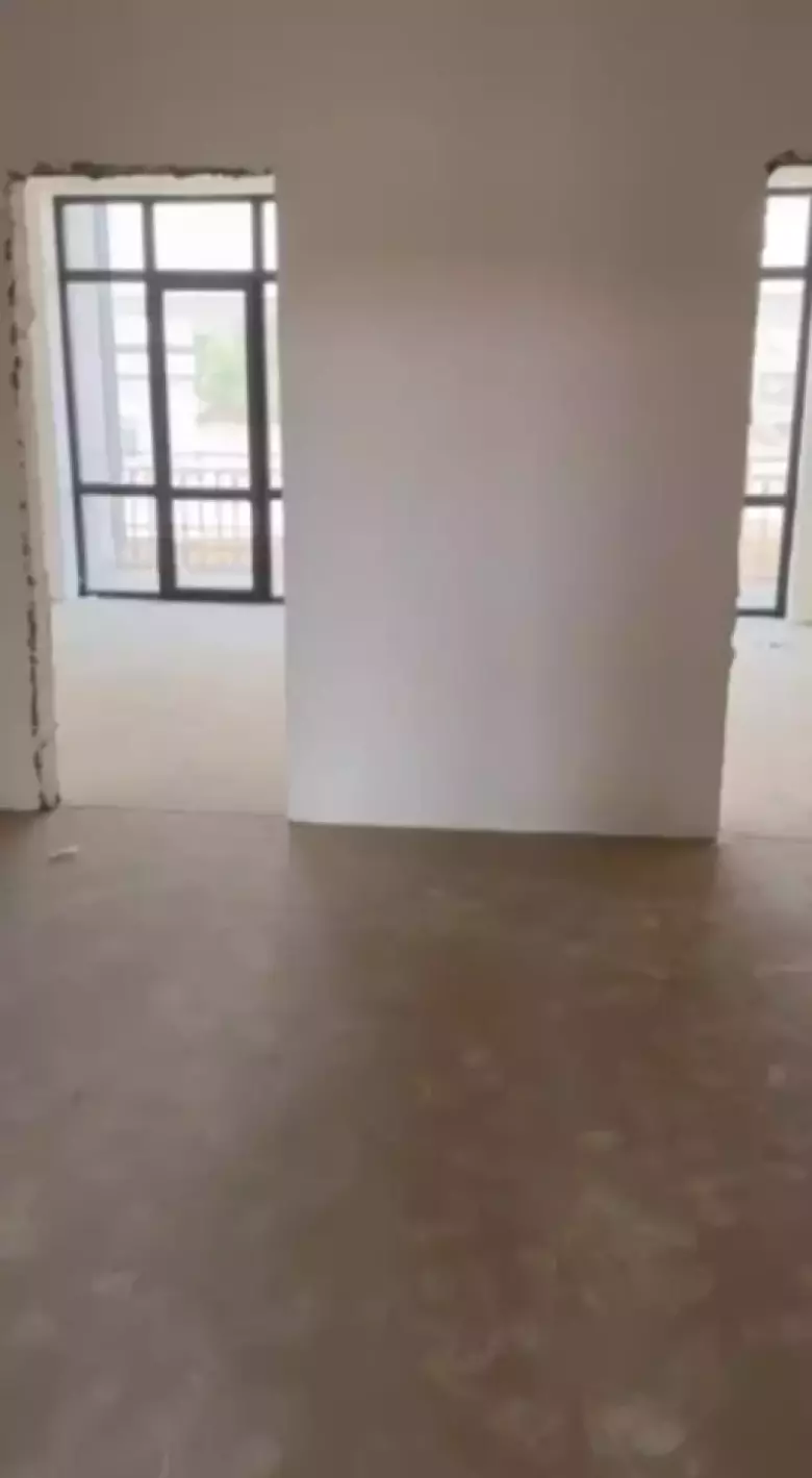 Продаётся 4-х комнатная квартира в ЖК "Gulobod" Ц 26