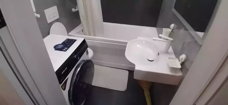 Сдаю новый евролюкс 2/8/12 улЛисунова метроЯшнабад