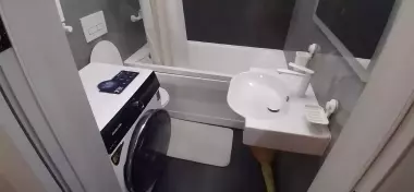 Сдаю новый евролюкс 2/8/12 улЛисунова метроЯшнабад