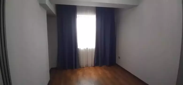 Сдаю новый евролюкс 2/8/12 улЛисунова метроЯшнабад