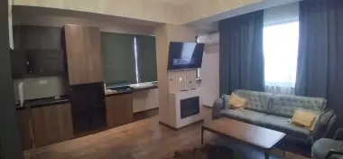 Сдаю новый евролюкс 2/8/12 улЛисунова метроЯшнабад