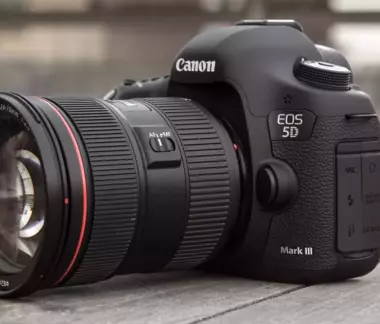 Куплю Цифровые Зеркальные Фотоаппараты. Canon и Nikon.(Сотиб оламан). БЫСТРО И НАЛИЧКОЙ.