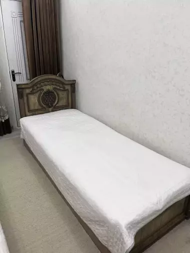 Односпальная кровать 88×215 — хорошее состояние