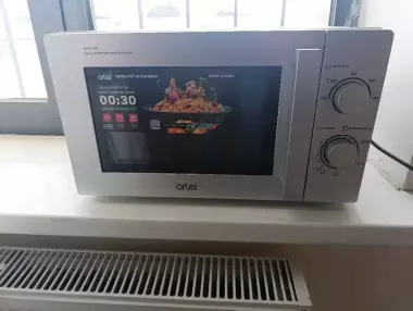 Продаётся / Sotiladi Микроволновая печь Artel MWM0120