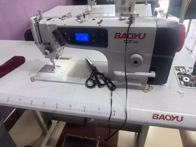 Buxoro shaxrida mebel jixozlari va tikuv mashinalari SOTILADI