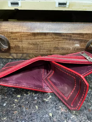 Кожаное портмоне, ручная работа.