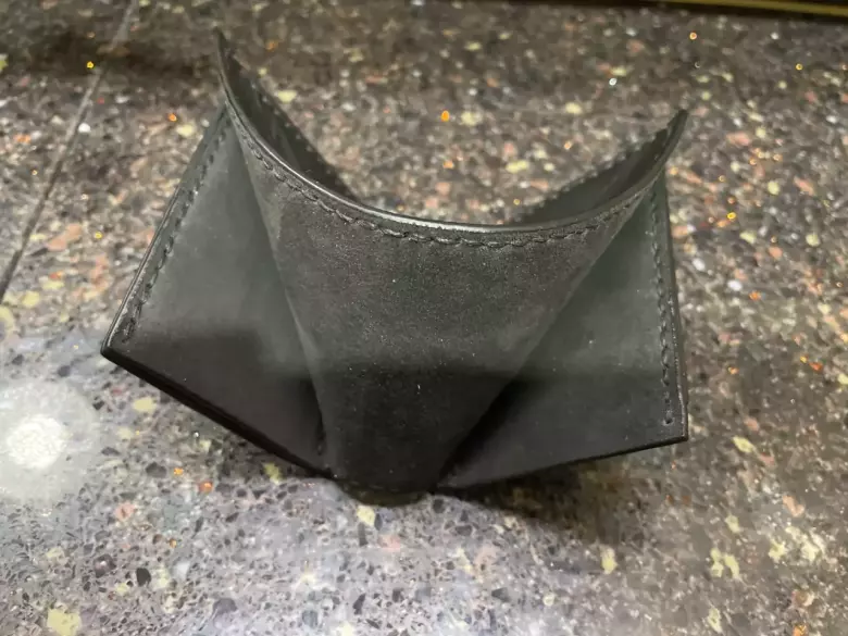 Кожанный мини кошелек, ручная работа.