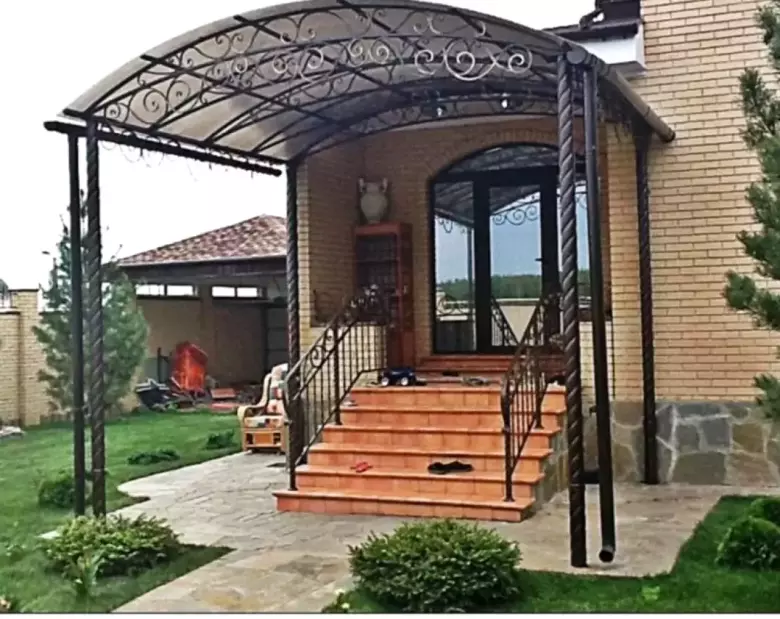 Навесы из Лексана и Профнастила