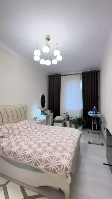 Продается 2х комнатная квартира в центре Нукуса рядом с президентской дорогой.