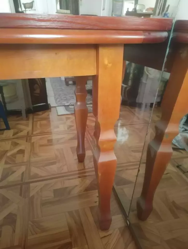 Стол и 6 стульев.Литва.