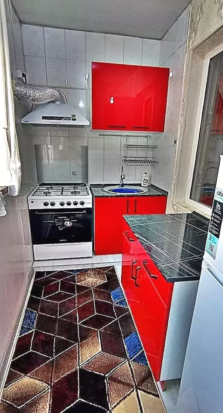 Массив; ТТЗ- 1. (Базар « Навруз »). 2х- комнатная.