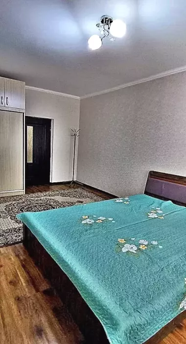 Массив; ТТЗ- 1. (Базар « Навруз »). 2х- комнатная.