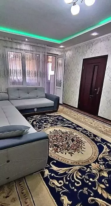 Массив; ТТЗ- 1. (Базар « Навруз »). 2х- комнатная.