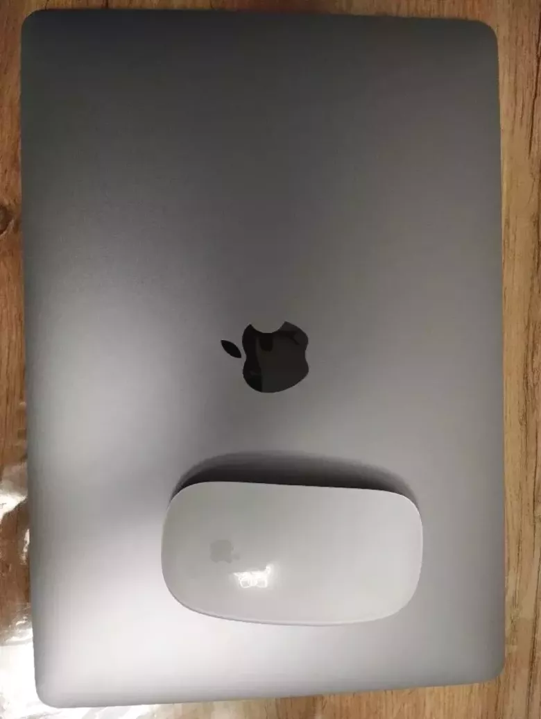 MacBook Air M1 8/256