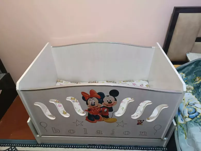 Детская кровать качающаяся