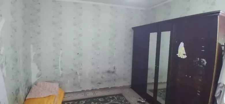 Сдаю дом ул8Марта Саракулька УзбумГаи 2комнаты