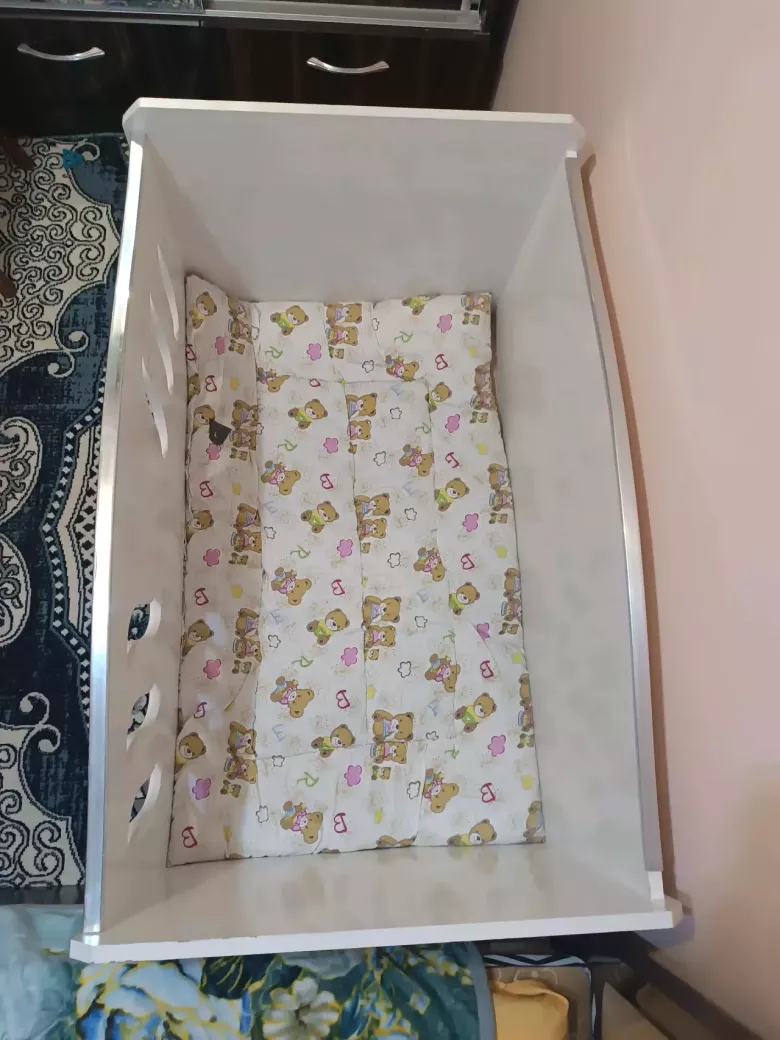 Детская кровать качающаяся