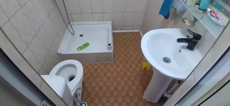 Сдаю дом ул8Марта Саракулька УзбумГаи 2комнаты