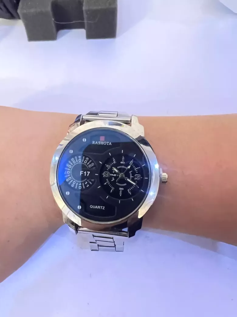 часы с упаковкой