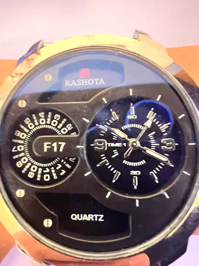 часы с упаковкой