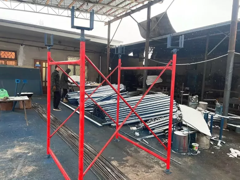 опалубка, монолит леса, домкрат, стойка, колонна