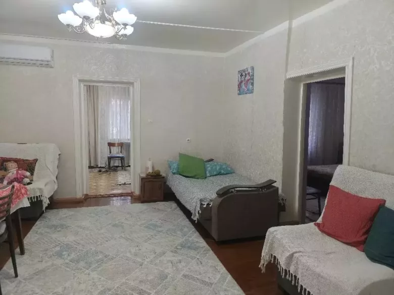 Венгерская продаётся дом 5 комнат 6 соток фасад 16.5м