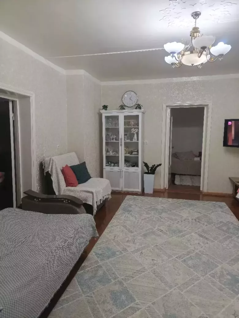 Венгерская продаётся дом 5 комнат 6 соток фасад 16.5м