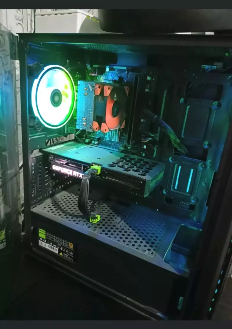 stol kompyuteri sotiladi