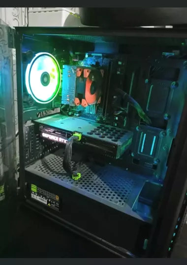 stol kompyuteri sotiladi