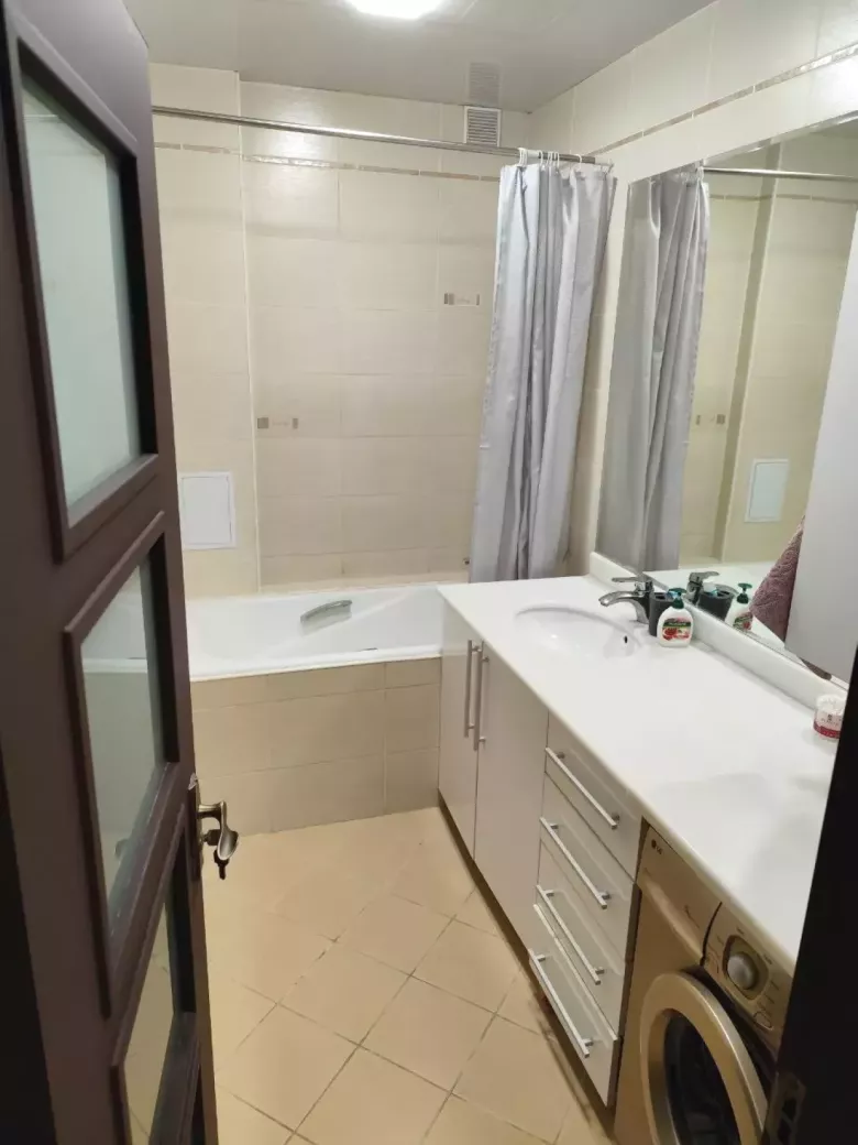 Сдаю евролюкс 3/5/9 ул С.Азимова посольство Японии