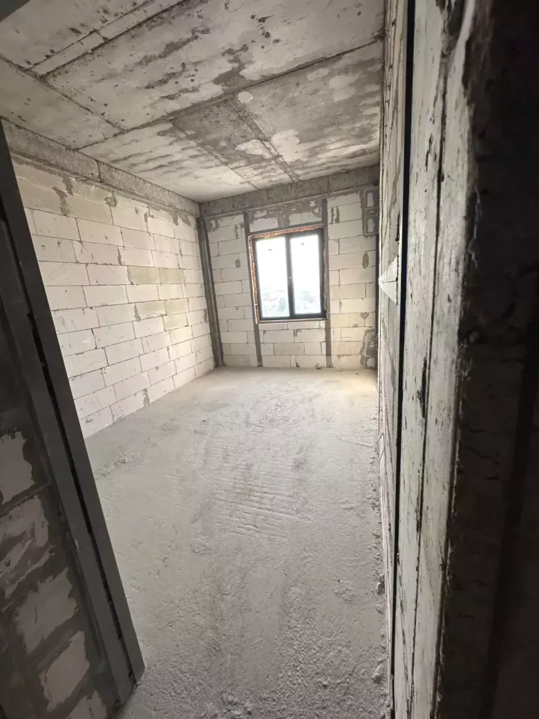 Продам новостройку 1/6/9 Юнусабад-17 кадастр 48кв.м