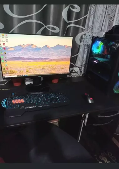 stol kompyuteri sotiladi