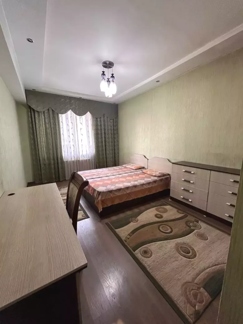 Продам квартиру 5/5/7 улА.Навои Ташкентсити 155кв.м с ремонтом