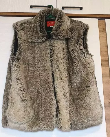 жилетка меховая