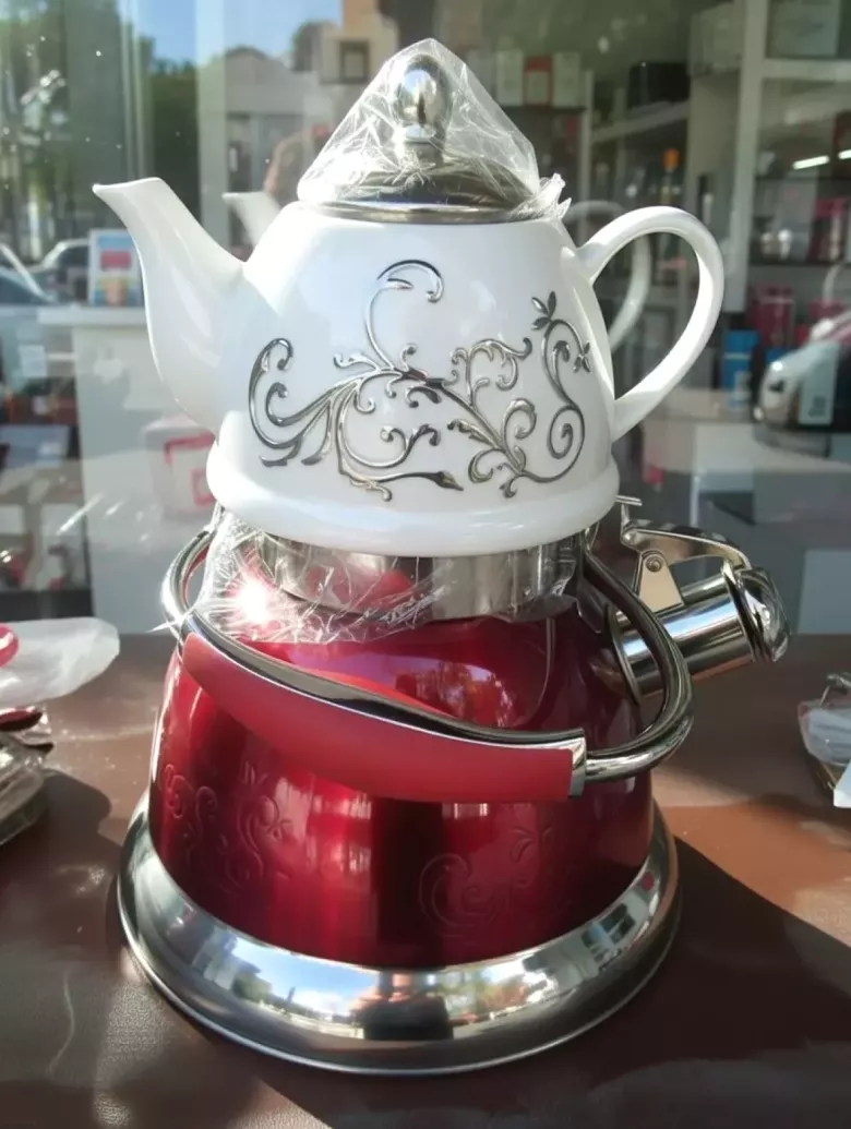 Новый чайник 2в1комплект