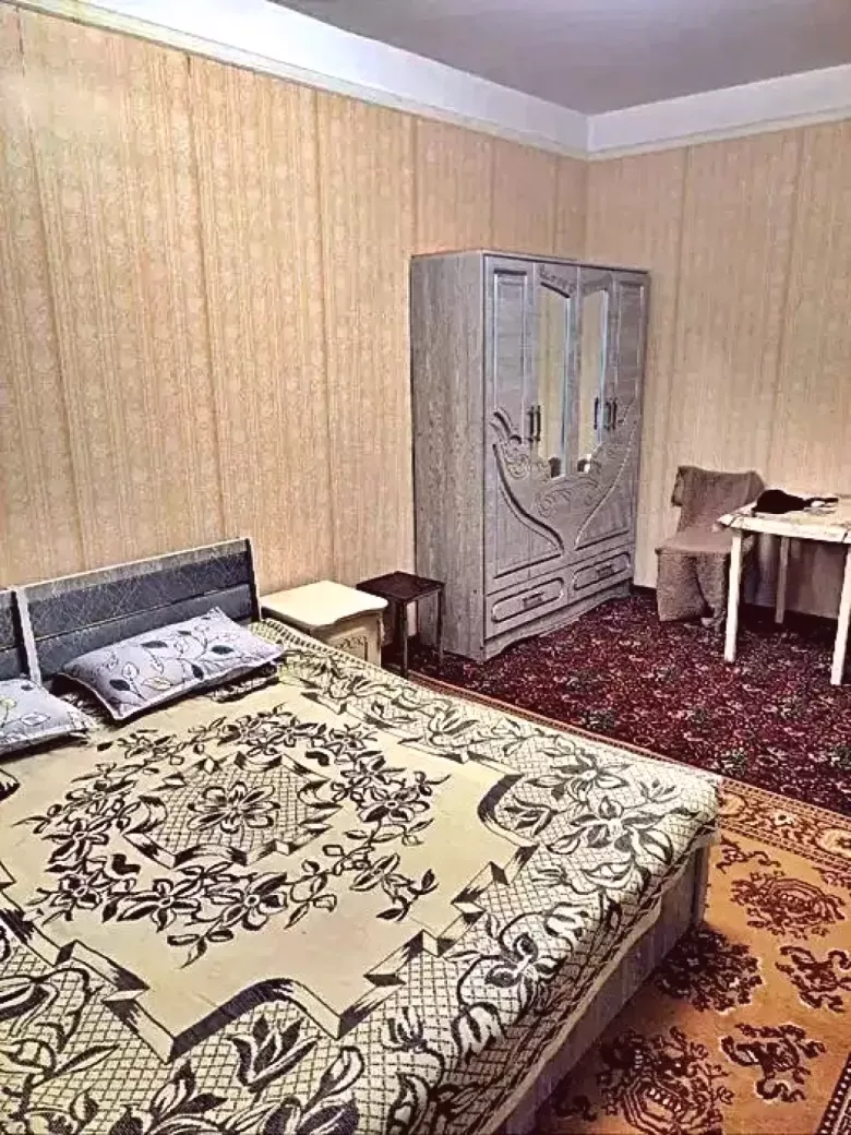 Массив: Фируза. (Эко-Базар, кафе: Сагдиана).