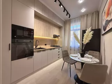 Продам новостройку 2/3/5 улМироншох 51кв.м с обстановкой