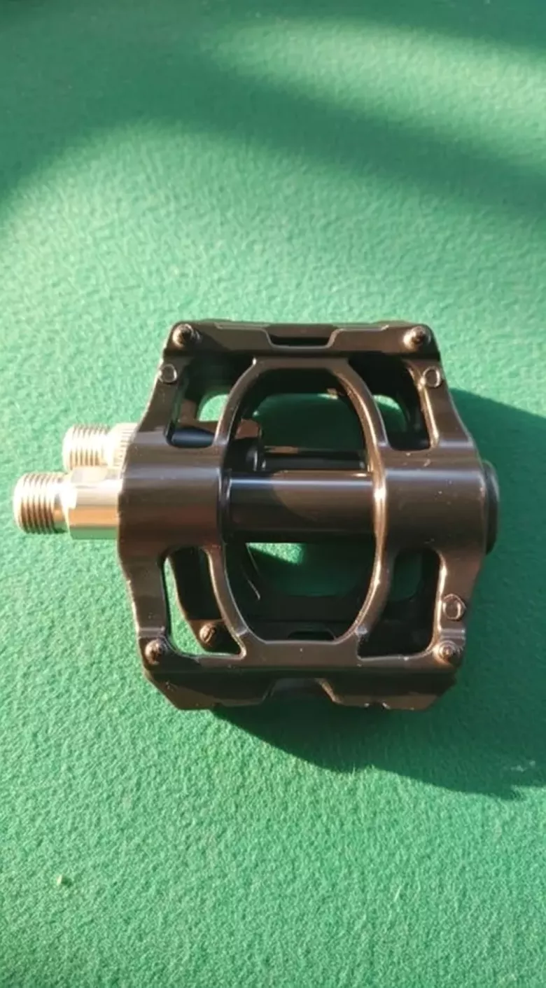 педали новые от велосипеда на промпотшипниках