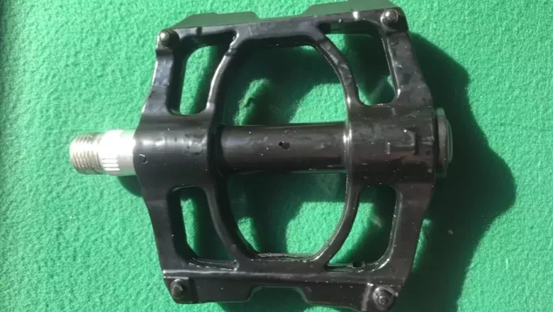 педали новые от велосипеда на промпотшипниках