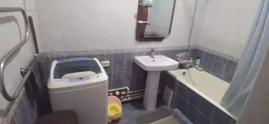 Сдаю квартиру 2/4/9 Гулзор Дока хлеб Ипакчилик