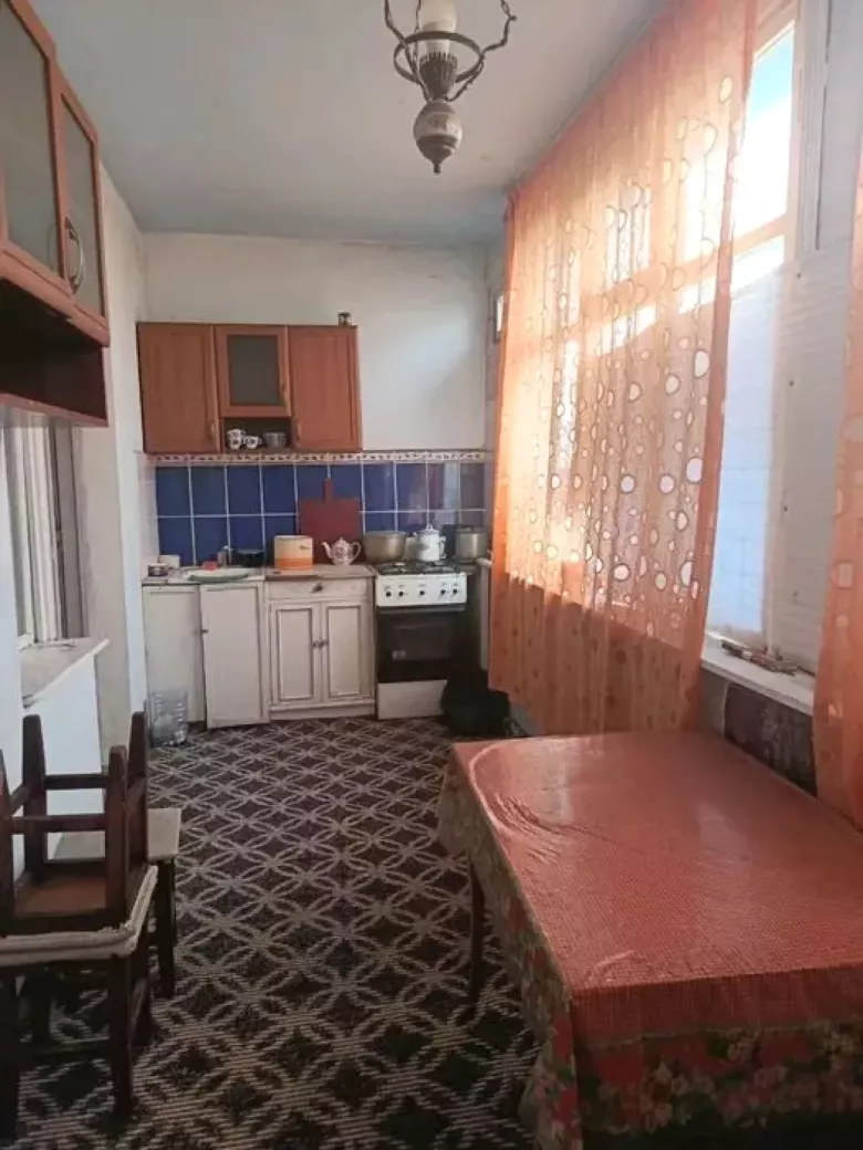 продам 2/4/9 сергели 8а