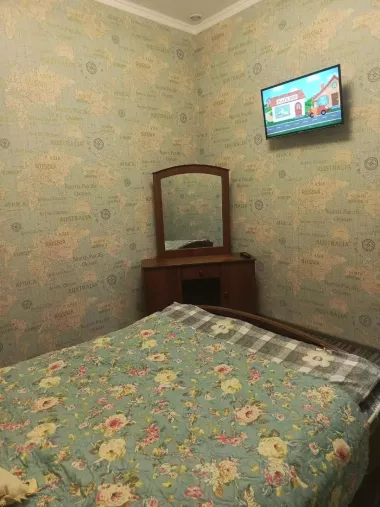 Продается современный дом, заходи и живи со всею бытовой техникой !