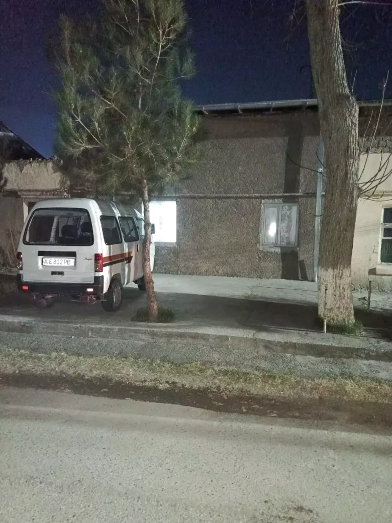 Продается современный дом, заходи и живи со всею бытовой техникой !