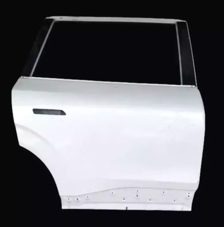 Eshik va har hil ehtiyot qismlar