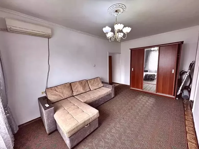 Массив; Карасу 1. ( Ресторан: DUNYO ).