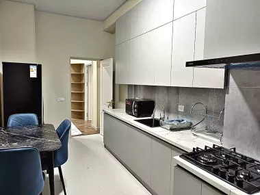 Лисунова 1. Новострой ( Yashnobod Plasa ).