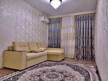 Лисунова 1. Новострой ( Yashnobod Plasa ).