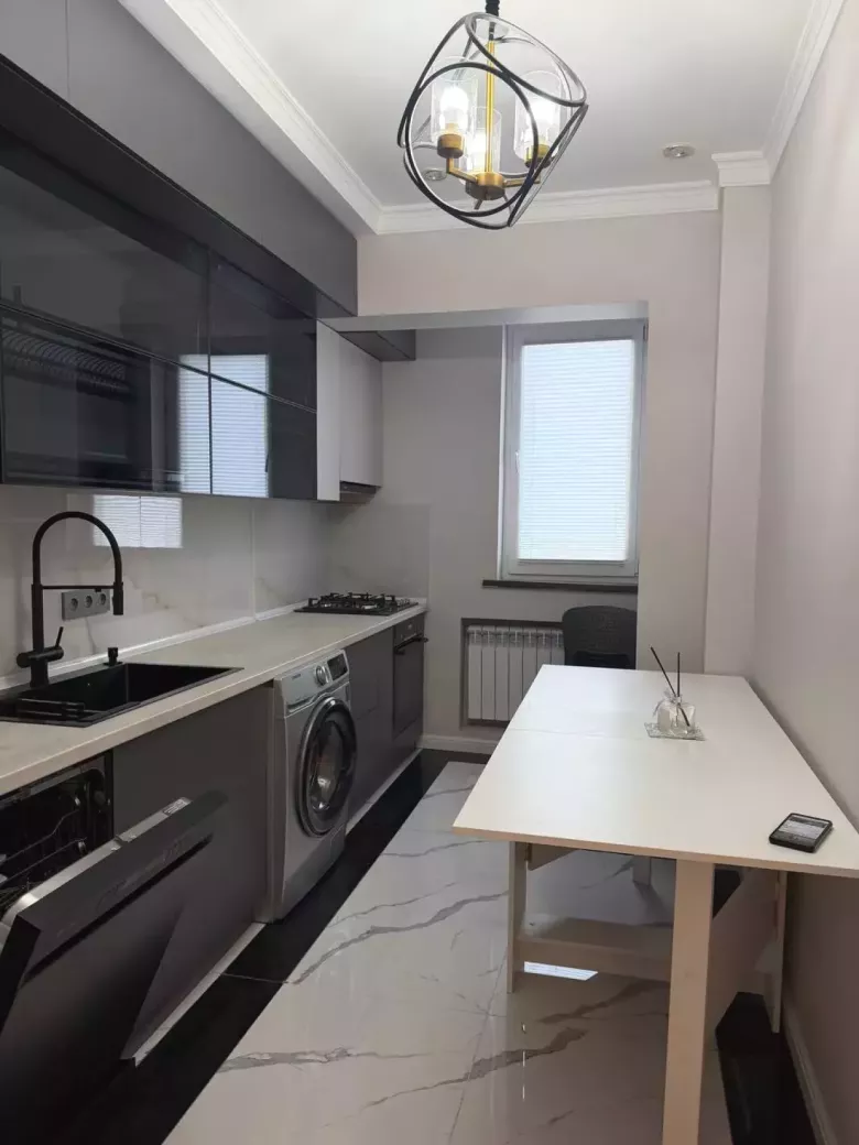 Продаю свою квартиру 3/5/9 ул. Элбек 17