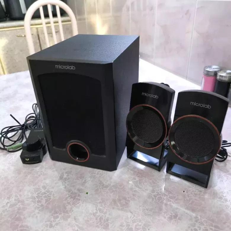 Акустическая система 2.1 Microlab M-111 — сабвуфер + 2 сателлита